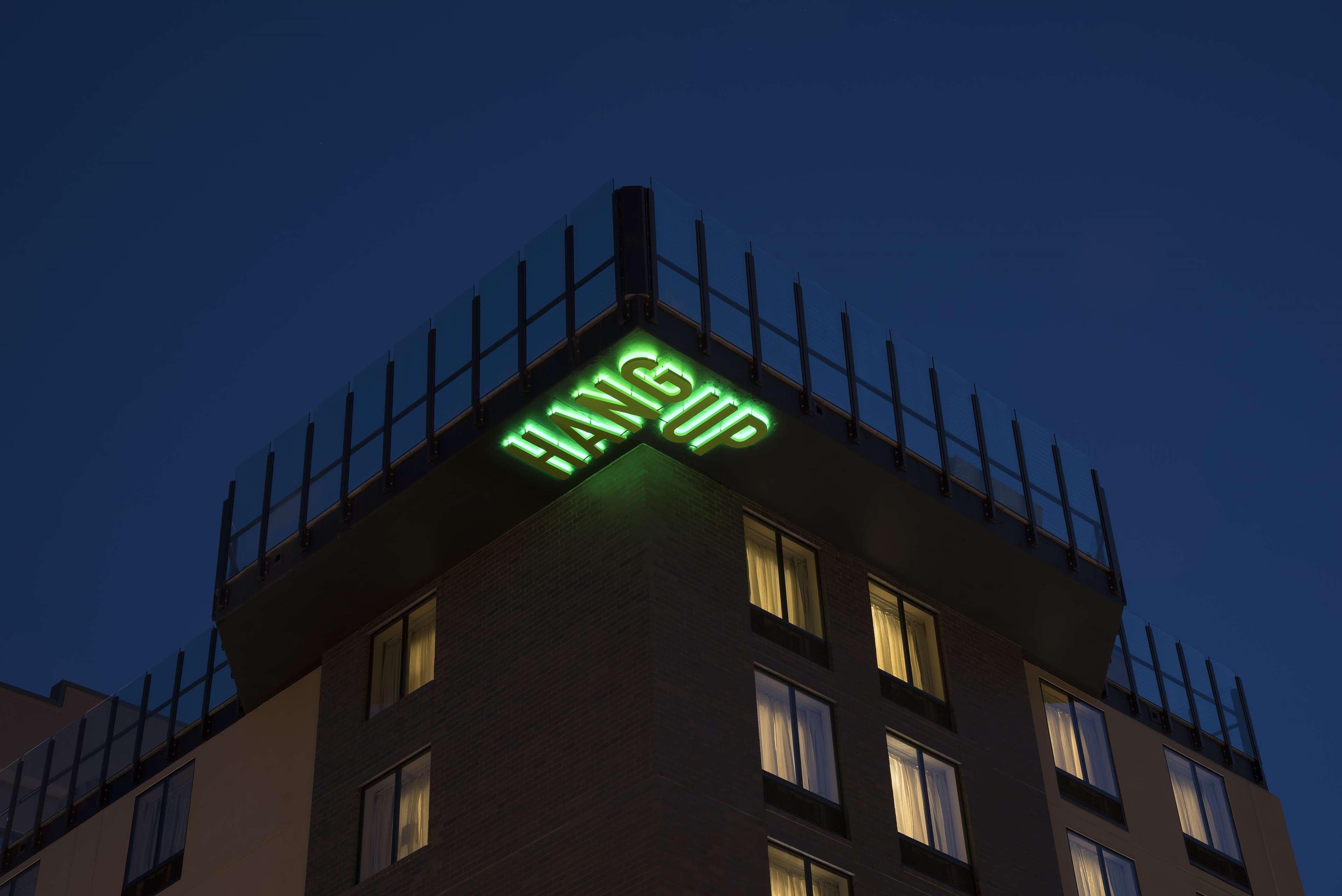 Hilton Garden Inn Louisville Downtown Bagian luar foto