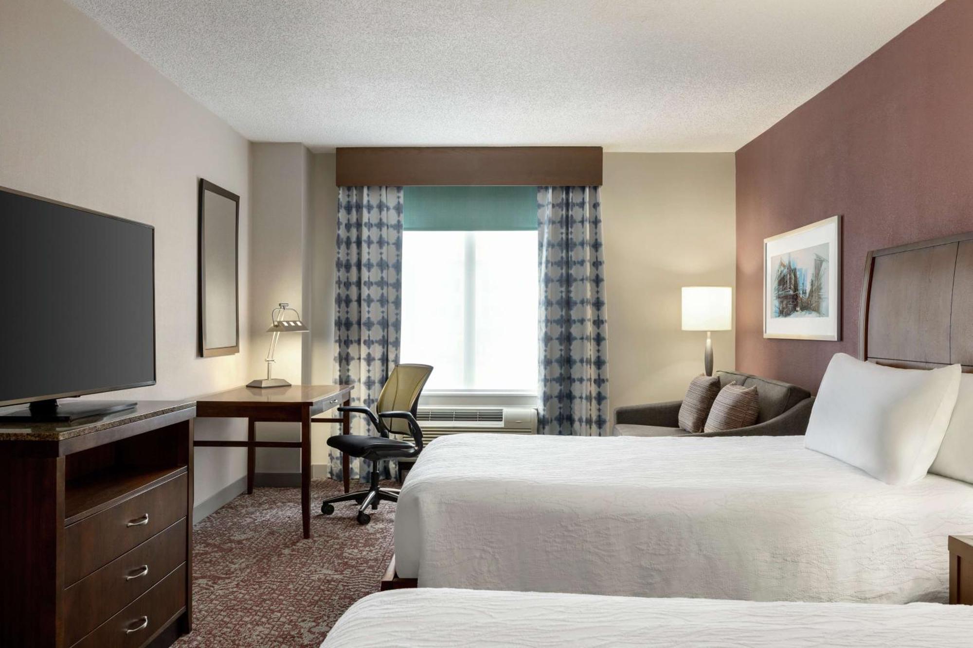 Hilton Garden Inn Louisville Downtown Bagian luar foto