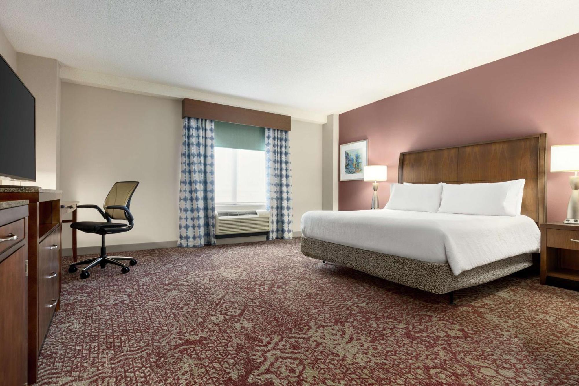 Hilton Garden Inn Louisville Downtown Bagian luar foto