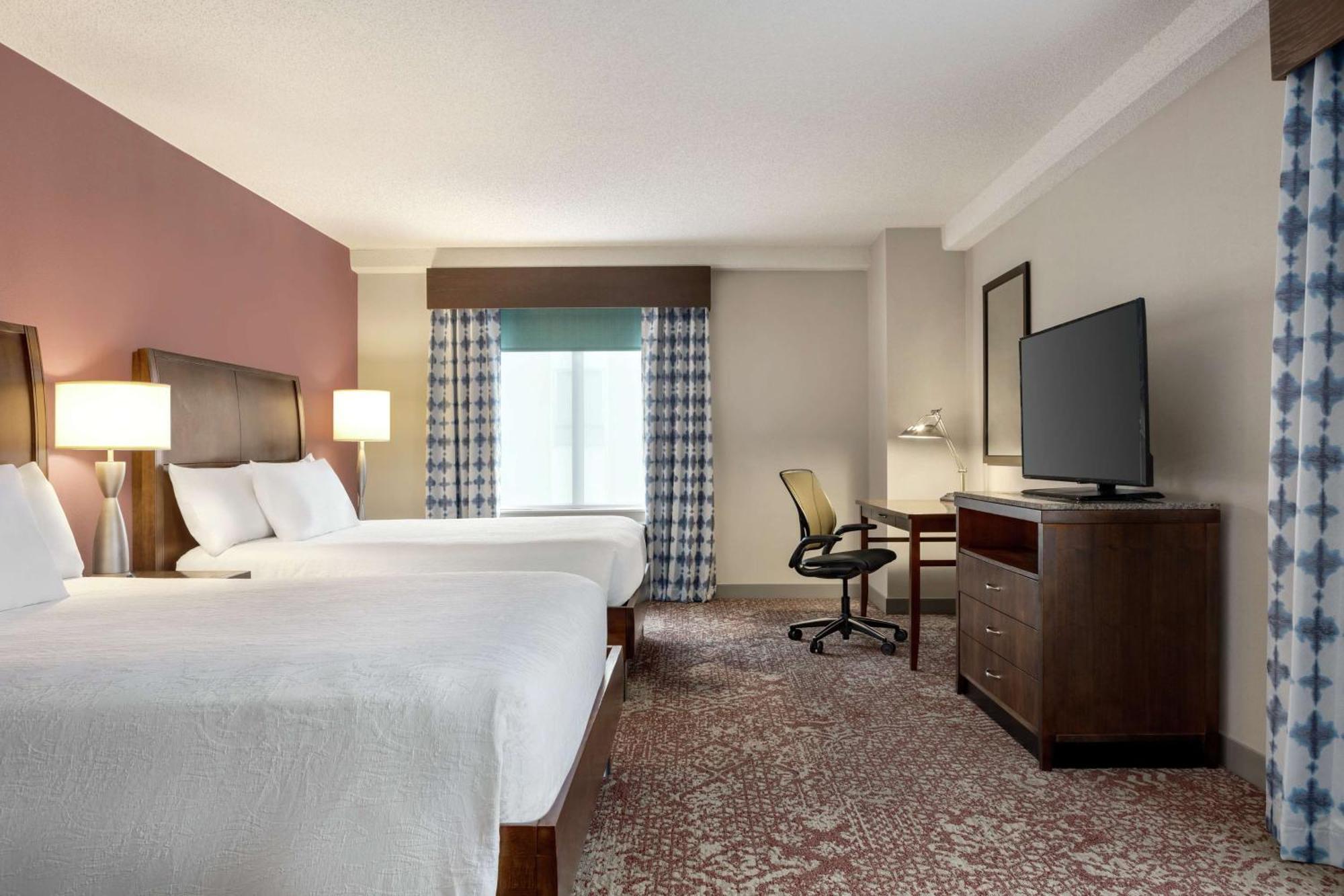 Hilton Garden Inn Louisville Downtown Bagian luar foto