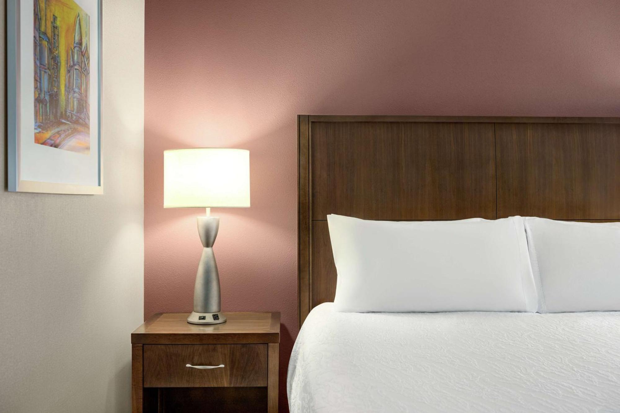 Hilton Garden Inn Louisville Downtown Bagian luar foto