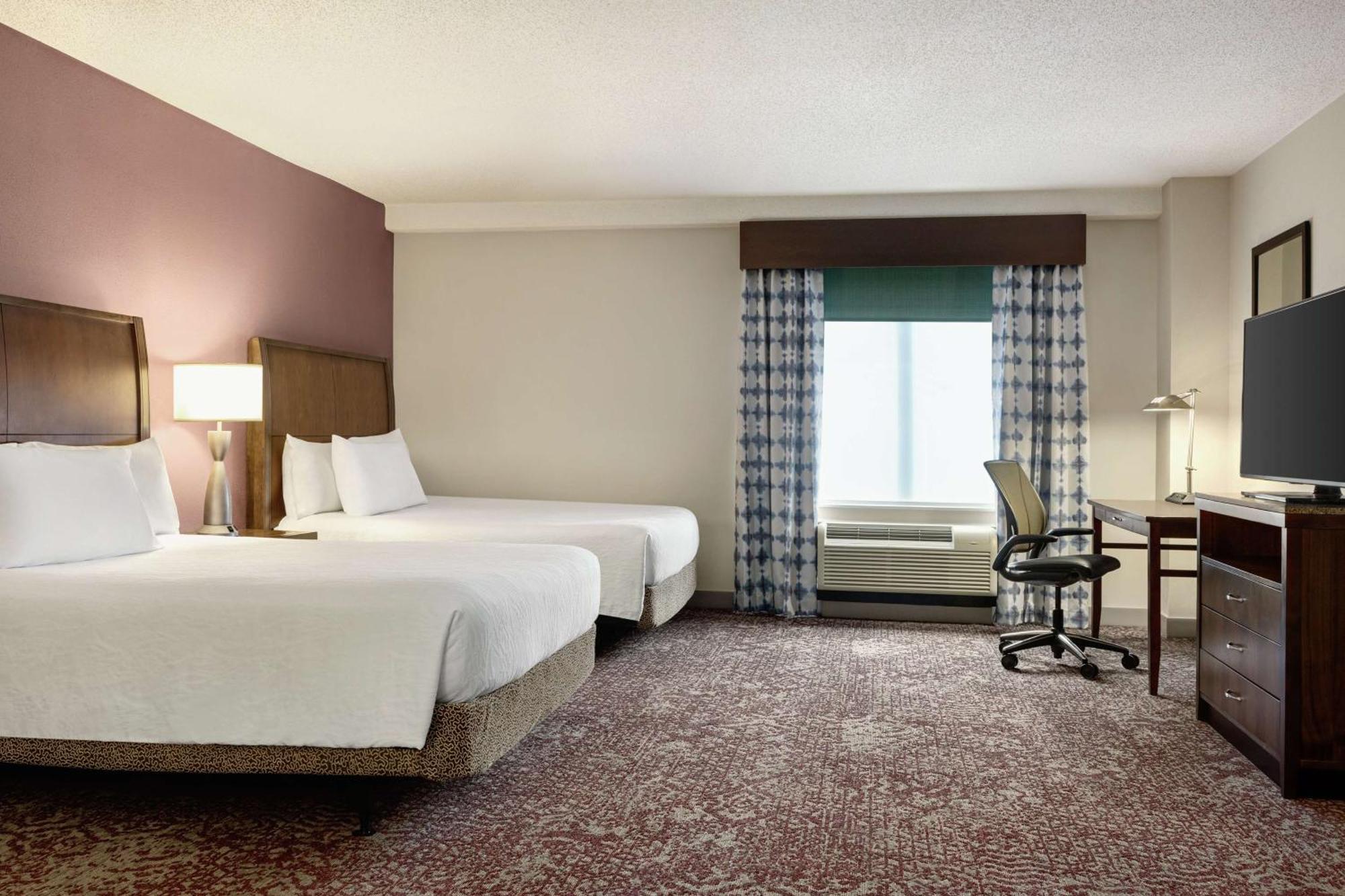 Hilton Garden Inn Louisville Downtown Bagian luar foto