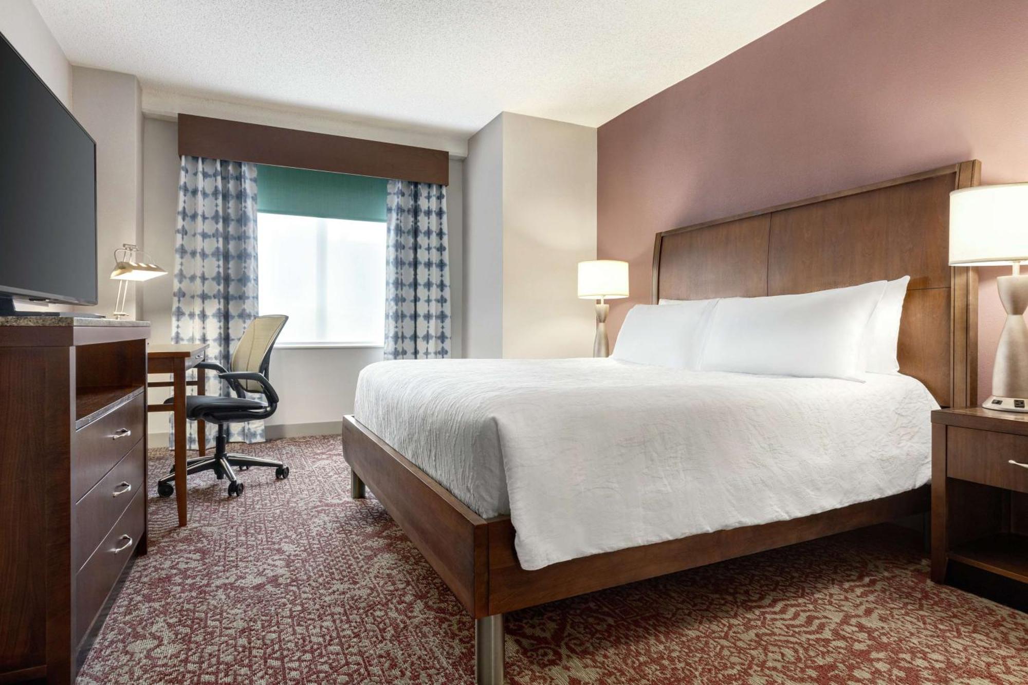 Hilton Garden Inn Louisville Downtown Bagian luar foto
